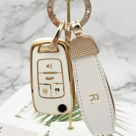 💜Keychain & key cover compatible for Chevrolet - Picture 1 of 8